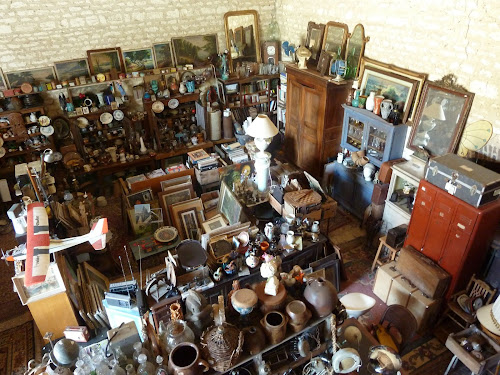 Magasin d'antiquités Brocante Puiseautine Eaux-Puiseaux