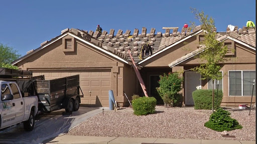 Roofing contractor Surprise