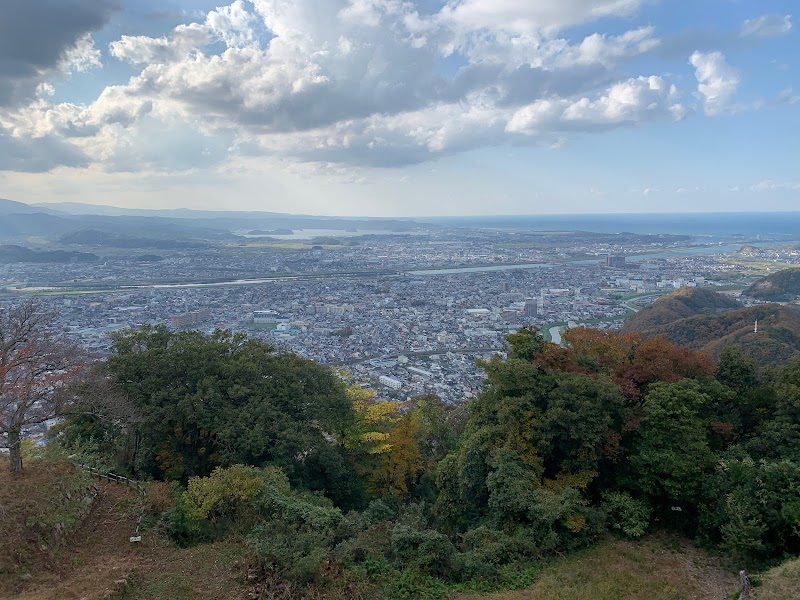 鳥取城 山上の丸跡