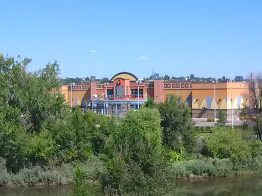 Movie Theater «Regal Cinemas River Point 14 & RPX», reviews and photos, 3565 S Platte River Dr, Sheridan, CO 80110, USA