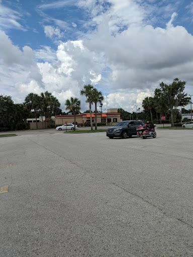 Shopping Mall «Lake Village Shopping MallKitchengaets», reviews and photos, 10601 US-441, Leesburg, FL 34788, USA