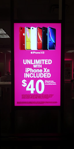 Cell Phone Store «T-Mobile», reviews and photos, 34260 Monterey Ave Suite 100, Palm Desert, CA 92260, USA