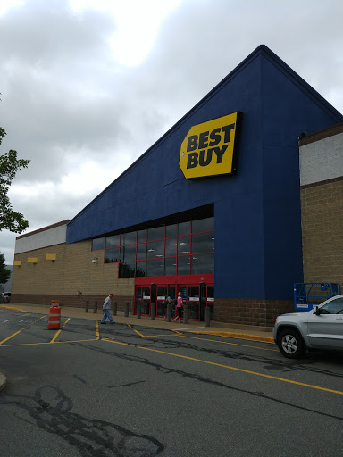 Electronics Store «Best Buy», reviews and photos, 550 Grossman Dr, Braintree, MA 02184, USA