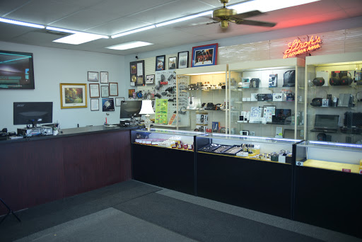 Pawn Shop «KB PAWN LOAN», reviews and photos, 11102 Briar Forest Dr, Houston, TX 77042, USA