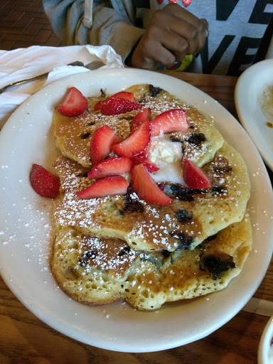 American Restaurant «Cracker Barrel Old Country Store», reviews and photos, 1134 Woodruff Rd, Greenville, SC 29607, USA