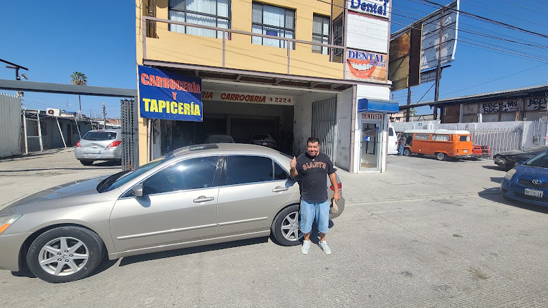 Tapiceria y carrocería ( superior )