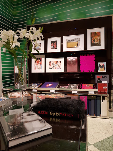 Book Store «TASCHEN Store Miami», reviews and photos, 1111 Lincoln Rd, Miami Beach, FL 33139, USA