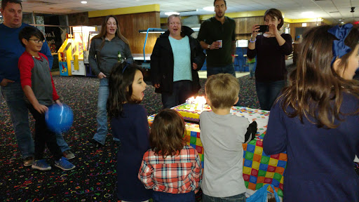 Bowling Alley «Lucky Strike Lanes Inc», reviews and photos, 185 Stafford Rd, Mansfield Center, CT 06250, USA