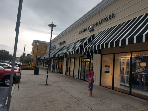 Shopping Mall «The Lake Buena Vista Factory Stores», reviews and photos, 15657 S Apopka Vineland Rd, Orlando, FL 32821, USA