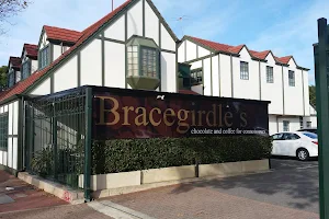 Bracegirdle's image