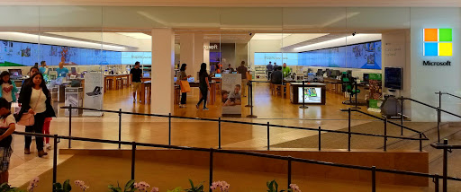 Computer Store «Microsoft Store - South Coast Plaza», reviews and photos, 3333 Bristol St #1249, Costa Mesa, CA 92626, USA