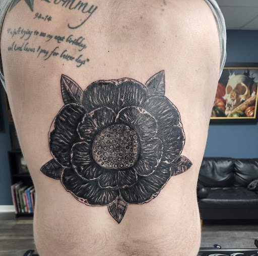 Explore poison ivy tattoo ideas, creative tattoo ideas in Sykesville, available at Red and Blue Tattoo