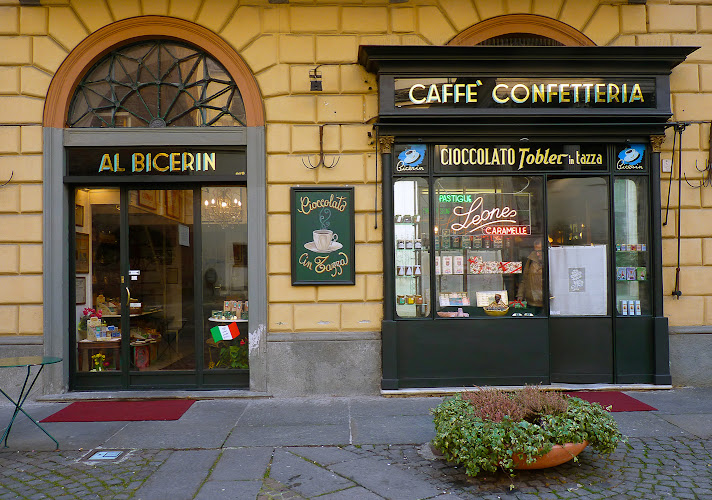 I luoghi migliori per gustare il caffè in Italia: Sant&#039;Eustachio Il Caffè, Paszkowski, La Casa del Caffè Tazza d&#039;Oro e altri 13 posti da non perdere!