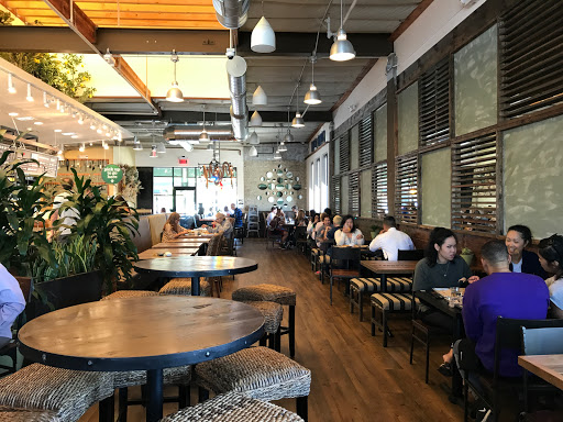 Shopping Mall «Gateway Plaza», reviews and photos, 21929 Ventura Blvd, Los Angeles, CA 91364, USA