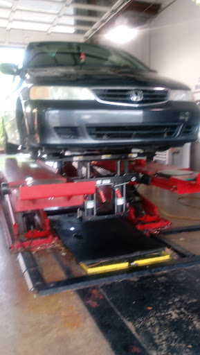 Auto Repair Shop «PDQ Fast Lube & Auto Repair», reviews and photos, 1012 Premiere Way, McDonough, GA 30252, USA