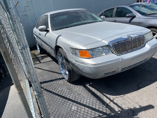 Auto Body Shop «Maaco Collision Repair & Auto Painting», reviews and photos, 350 N Pleasantburg Dr, Greenville, SC 29607, USA