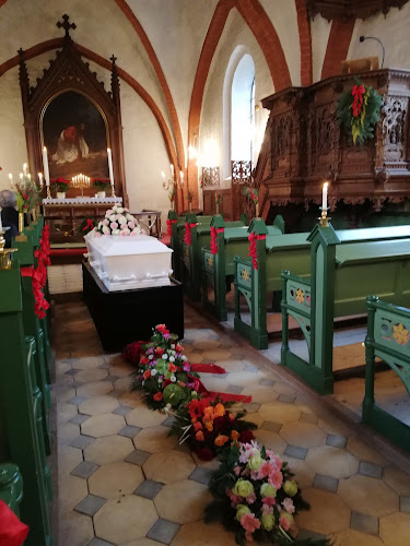 St. Tåstrup Kirke - Kirke