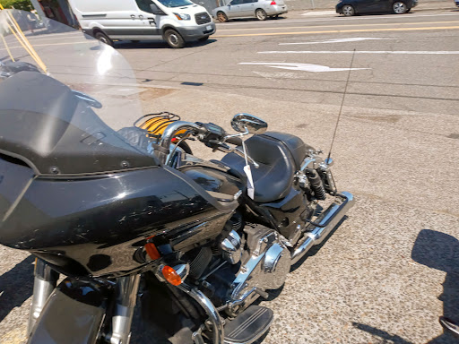 Auto Body Shop «Gerber Collision & Glass», reviews and photos, 2227 SE 7th Ave, Portland, OR 97214, USA