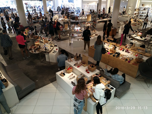 Shopping Mall «The Grove», reviews and photos, 189 The Grove Dr, Los Angeles, CA 90036, USA