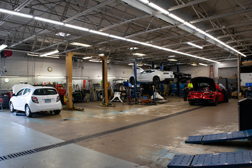 Chevrolet Dealer «Castle Chevy North», reviews and photos, 175 N Arlington Heights Rd, Elk Grove Village, IL 60007, USA