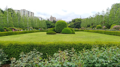 Shinjuku Gyoen National Garden