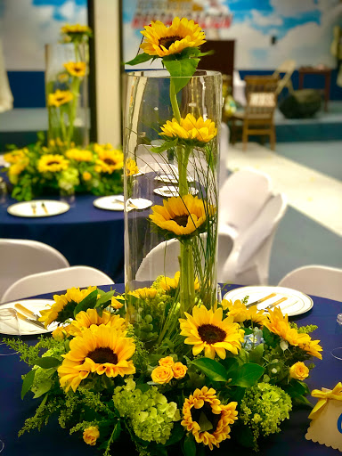 Florist «Beautiful Blooms Florist», reviews and photos, 798A Yonkers Ave, Yonkers, NY 10704, USA