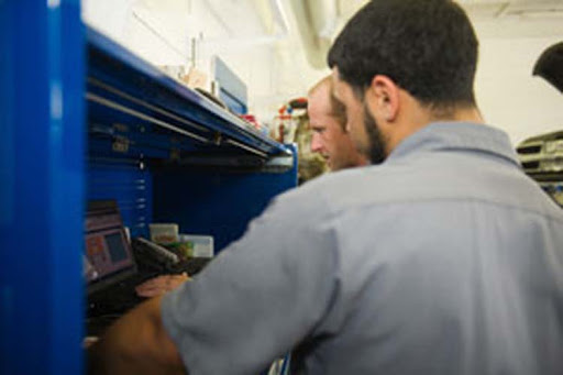 Oil Change Service «Protime Automotive», reviews and photos, 4880 Haygood Rd, Virginia Beach, VA 23455, USA