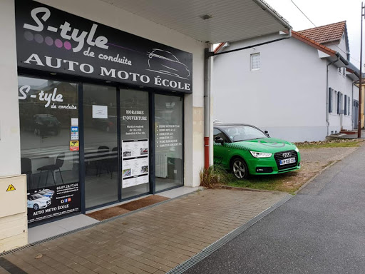Auto Moto Ecole S-Tyle De Conduite à Bitche, Moselle