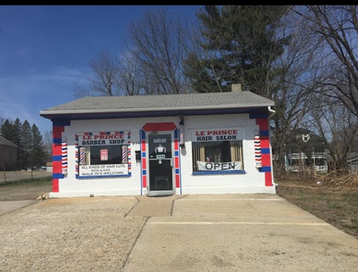 Barber Shop «Le Prince Barber Shop», reviews and photos, 270 Pulaski Blvd, Bellingham, MA 02019, USA