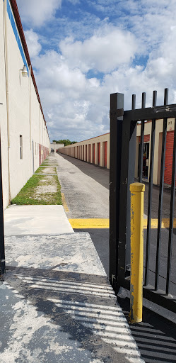 Self-Storage Facility «1st Choice Storage», reviews and photos, 6959 N Waterway Dr, Miami, FL 33155, USA