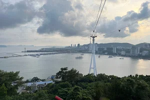 Queen Cable Car (Tower 2) image