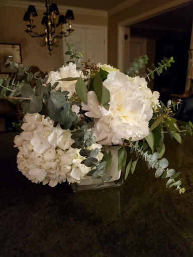 Florist «City Line Florist», reviews and photos, 2978 Nichols Ave, Trumbull, CT 06611, USA