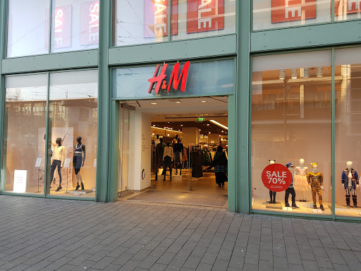 H&M