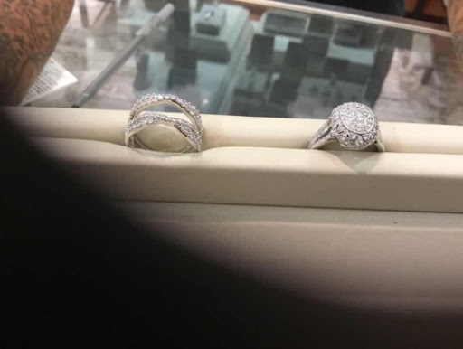 Jewelry Store «Zales», reviews and photos, 160 N Gulph Rd, King of Prussia, PA 19406, USA