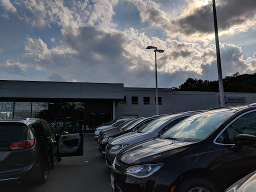 Car Dealer «Liccardi Chrysler Dodge RAM», reviews and photos, 130 US-22, Green Brook Township, NJ 08812, USA