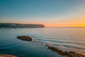 Zireh Beach image