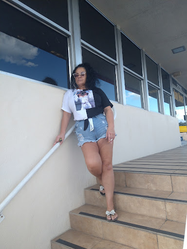 Used Car Dealer «Modern Auto Sales», reviews and photos, 2200 N Federal Hwy, Hollywood, FL 33020, USA