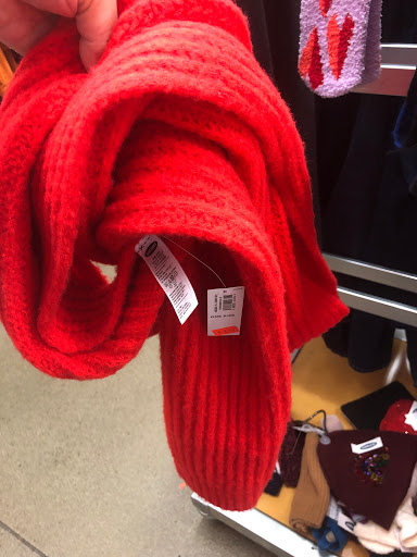 Clothing Store «Old Navy», reviews and photos, 25650 The Old Rd, Valencia, CA 91381, USA