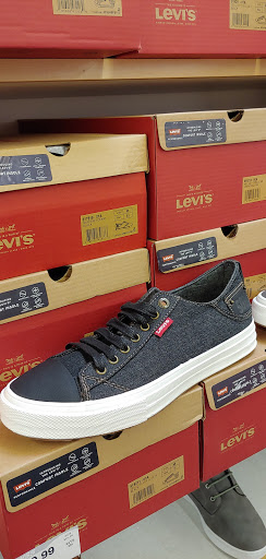 Shoe Store «WSS», reviews and photos, 460 San Fernando Mission Blvd, San Fernando, CA 91340, USA