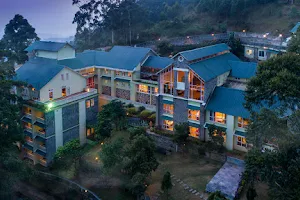 Devonshire Greens | Best Luxury Resorts in Munnar image