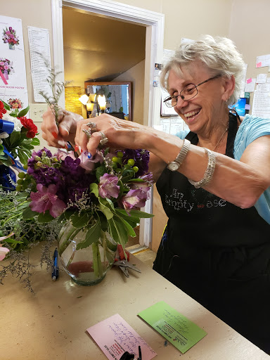 Florist «An Empty Vase», reviews and photos, 121 Lohmann St, Boerne, TX 78006, USA