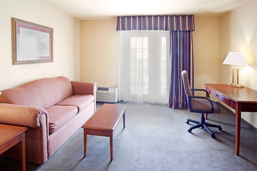 Holiday Inn Express & Suites Kerrville, an IHG Hotel image 6