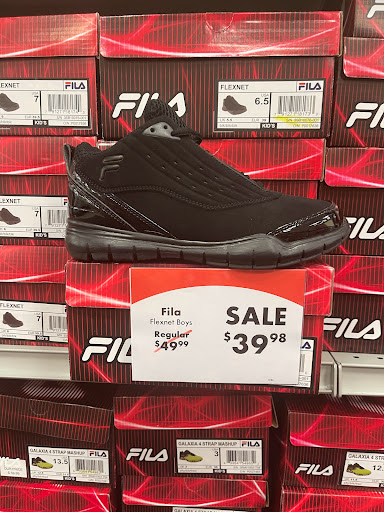 Shoe Store «Shoe Carnival», reviews and photos, 1574 N Dupont Hwy, Dover, DE 19901, USA