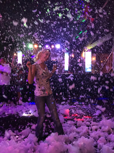 Bar «Cartoons Oyster Bar & Grill», reviews and photos, 1614 Glenstone Avenue, Springfield, MO 65804, USA