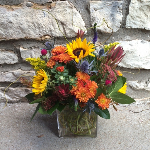 Florist «Crestwood Flowers», reviews and photos, 331 E 55th St, Kansas City, MO 64113, USA