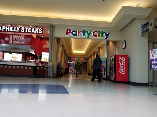 Shopping Mall «Chapel Hill Mall», reviews and photos, 2000 Brittain Rd, Akron, OH 44310, USA