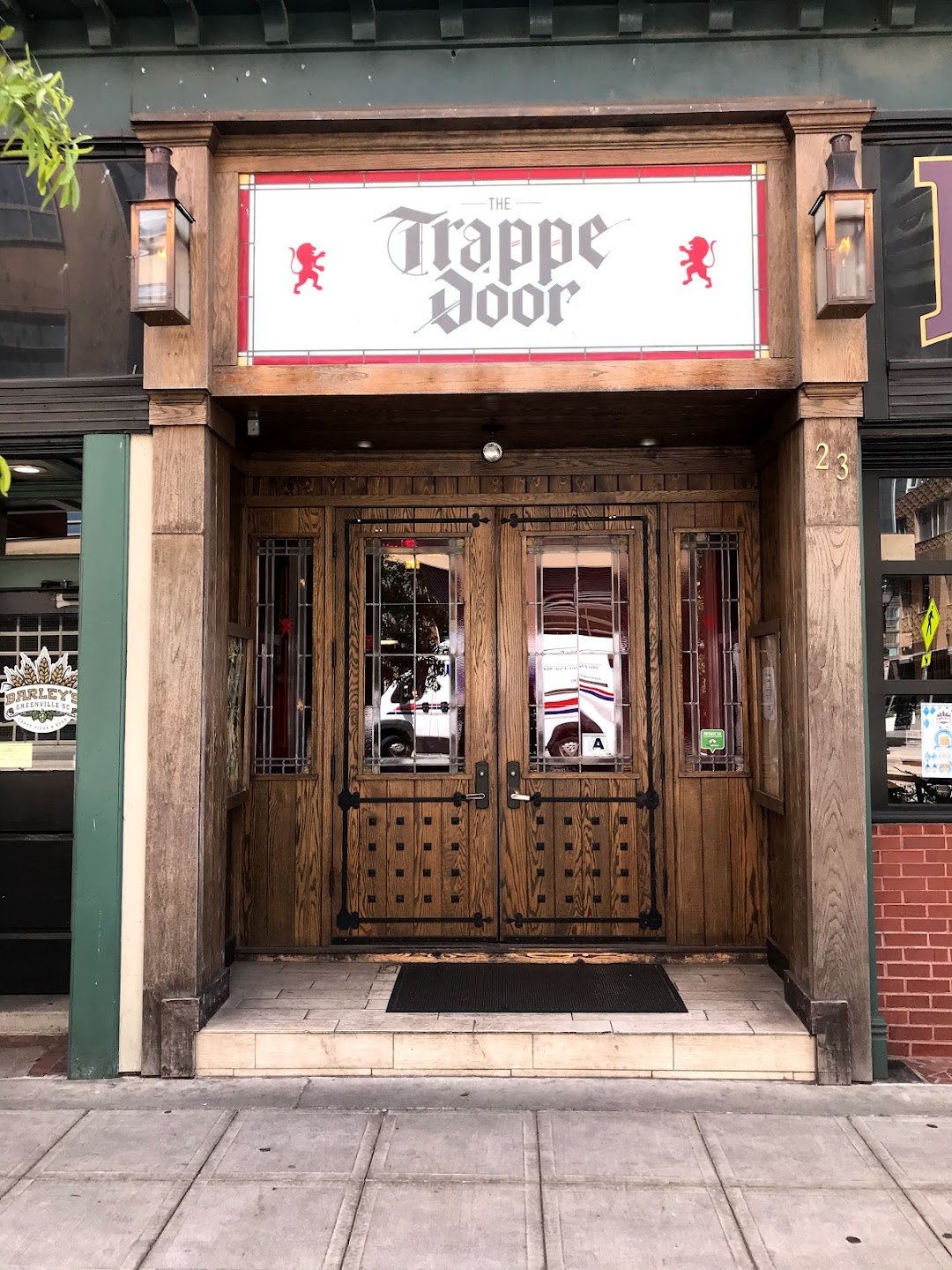 Trappe Door