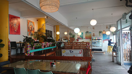 Hang Ten Cafe