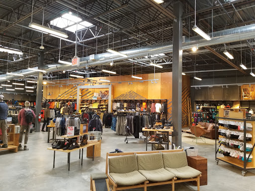 Outdoor Sports Store «REI», reviews and photos, 161 Town Square Pl, King of Prussia, PA 19406, USA