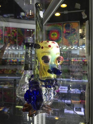 Tobacco Shop «Nirvana smoke shop», reviews and photos, 215 N Carroll Blvd, Denton, TX 76201, USA